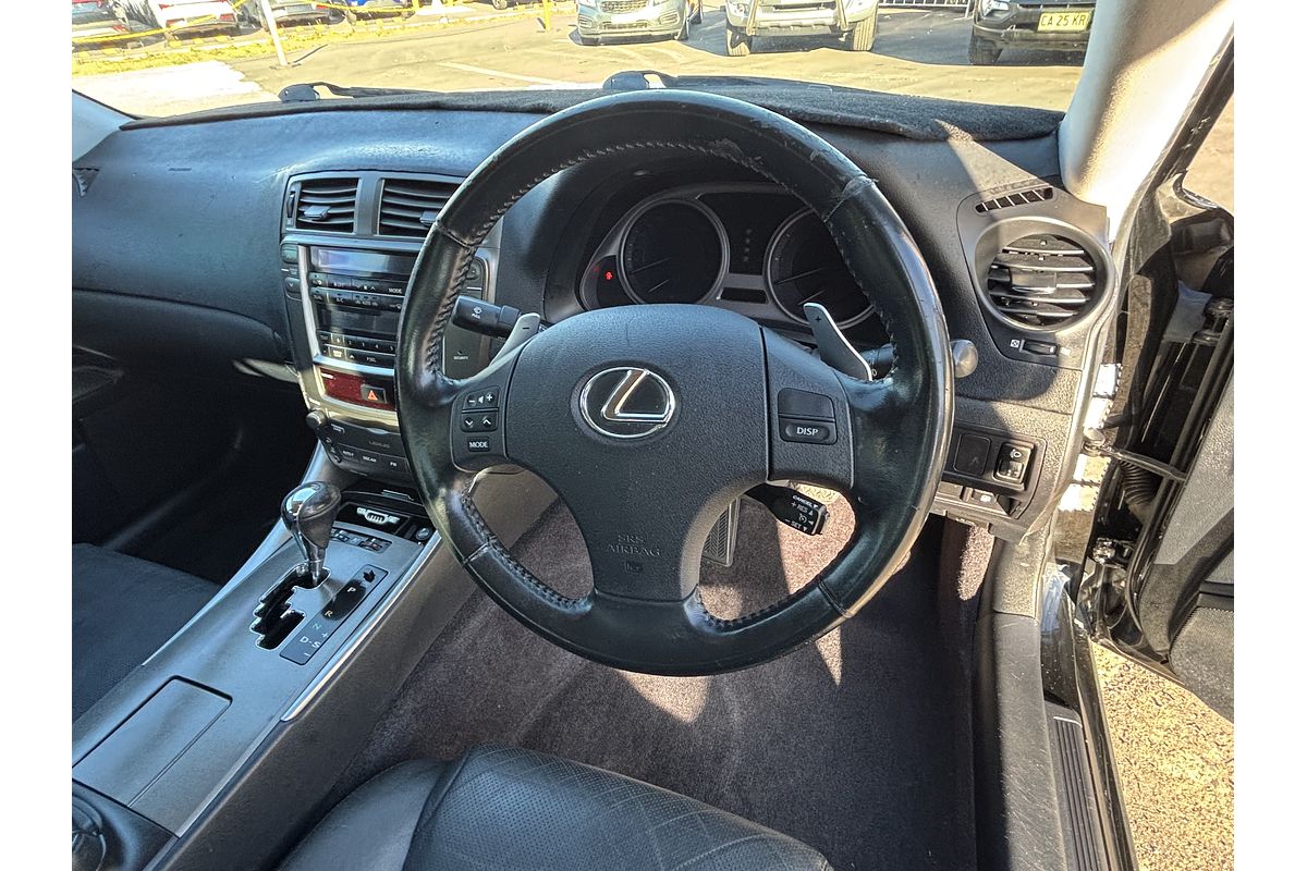 2005 Lexus IS IS250 Prestige GSE20R