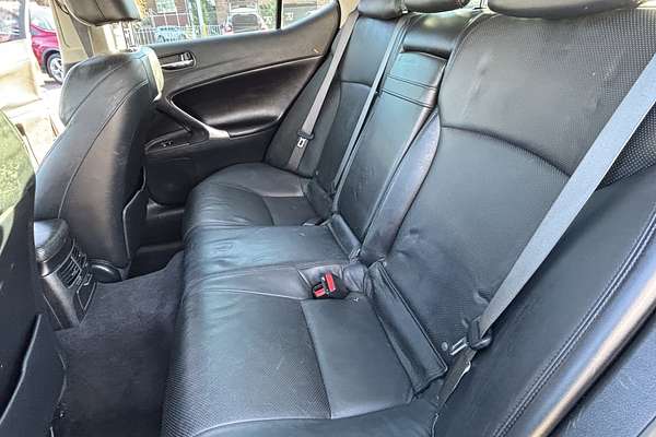 2005 Lexus IS IS250 Prestige GSE20R