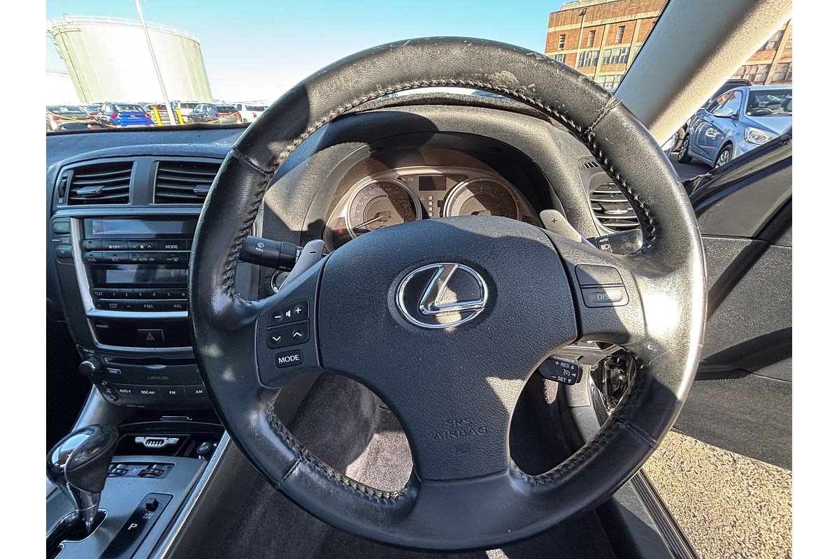 2005 Lexus IS IS250 Prestige GSE20R