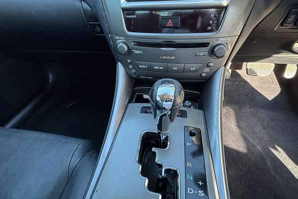 2005 Lexus IS IS250 Prestige GSE20R