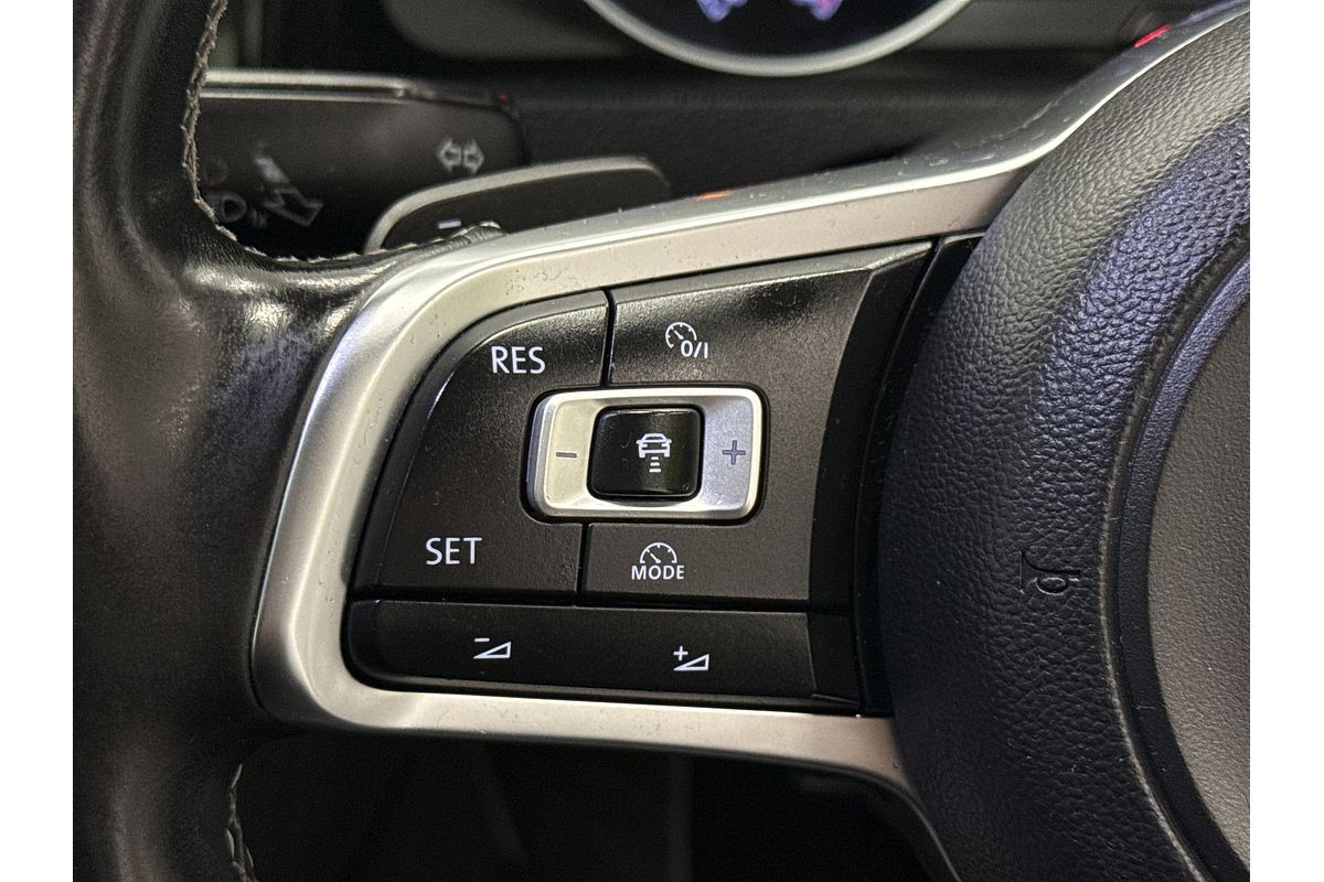 2016 Volkswagen Golf 110TSI Highline 7