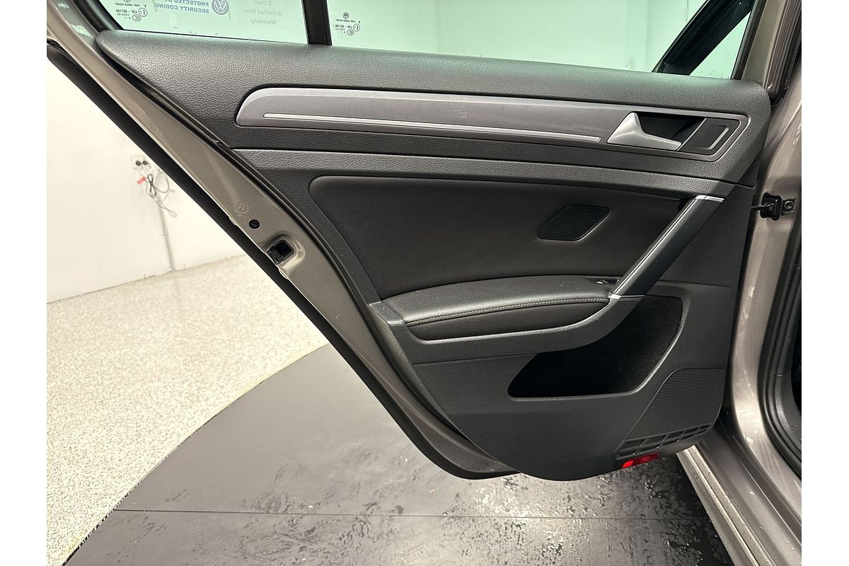 2016 Volkswagen Golf 110TSI Highline 7
