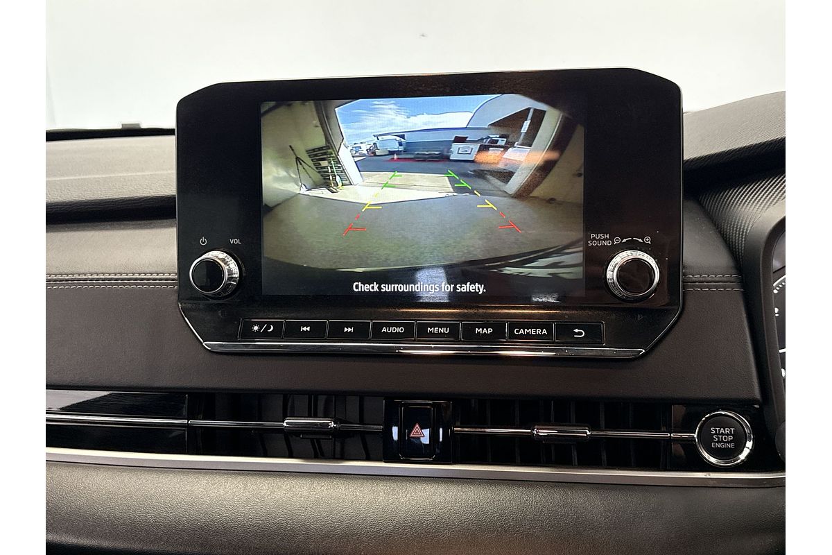 2023 Mitsubishi Outlander Black Edition ZM