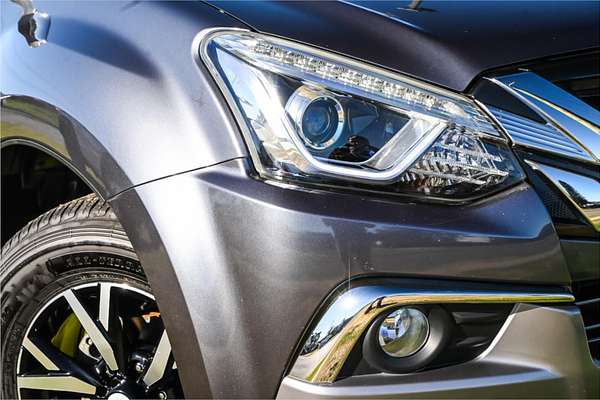 2020 Isuzu MU-X LS-U