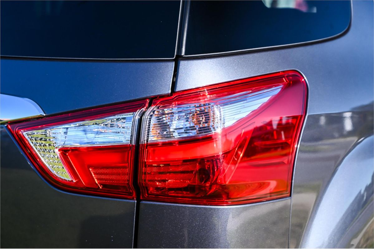 2020 Isuzu MU-X LS-U