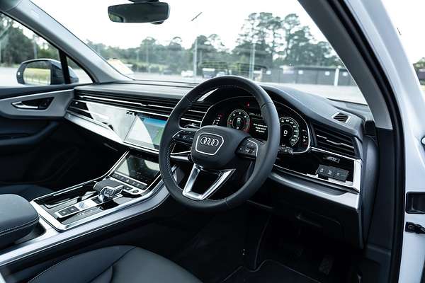 2025 Audi Q7 45 TDI 4M