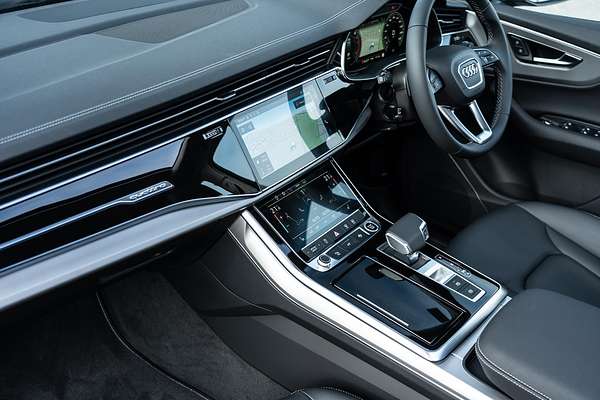 2025 Audi Q7 45 TDI 4M