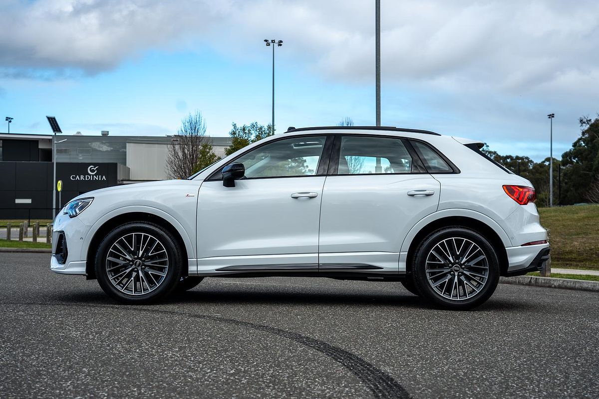 2025 Audi Q3 35 TFSI F3