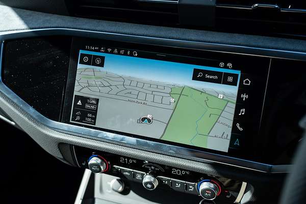 2025 Audi Q3 40 TFSI S line F3