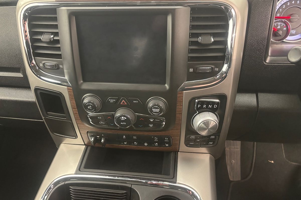 2019 RAM 1500 Laramie DS 4X4 SWB