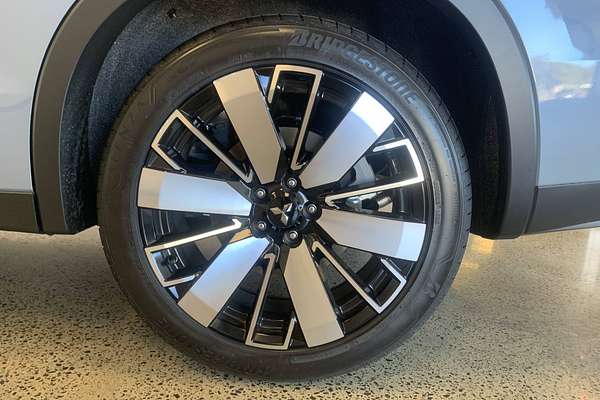 2025 Mitsubishi ZM4P46 Aspire ZM