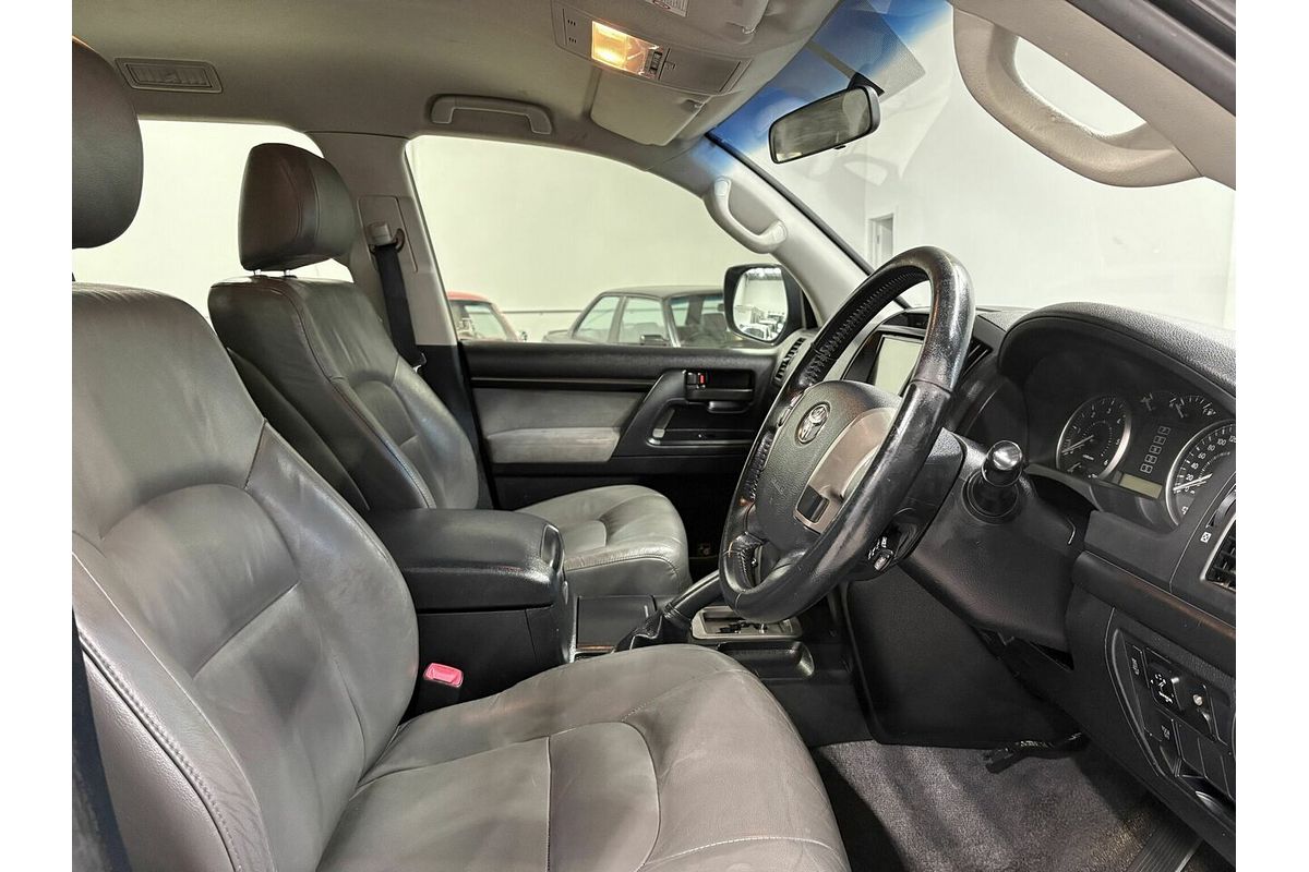 2011 Toyota Landcruiser Altitude VDJ200R