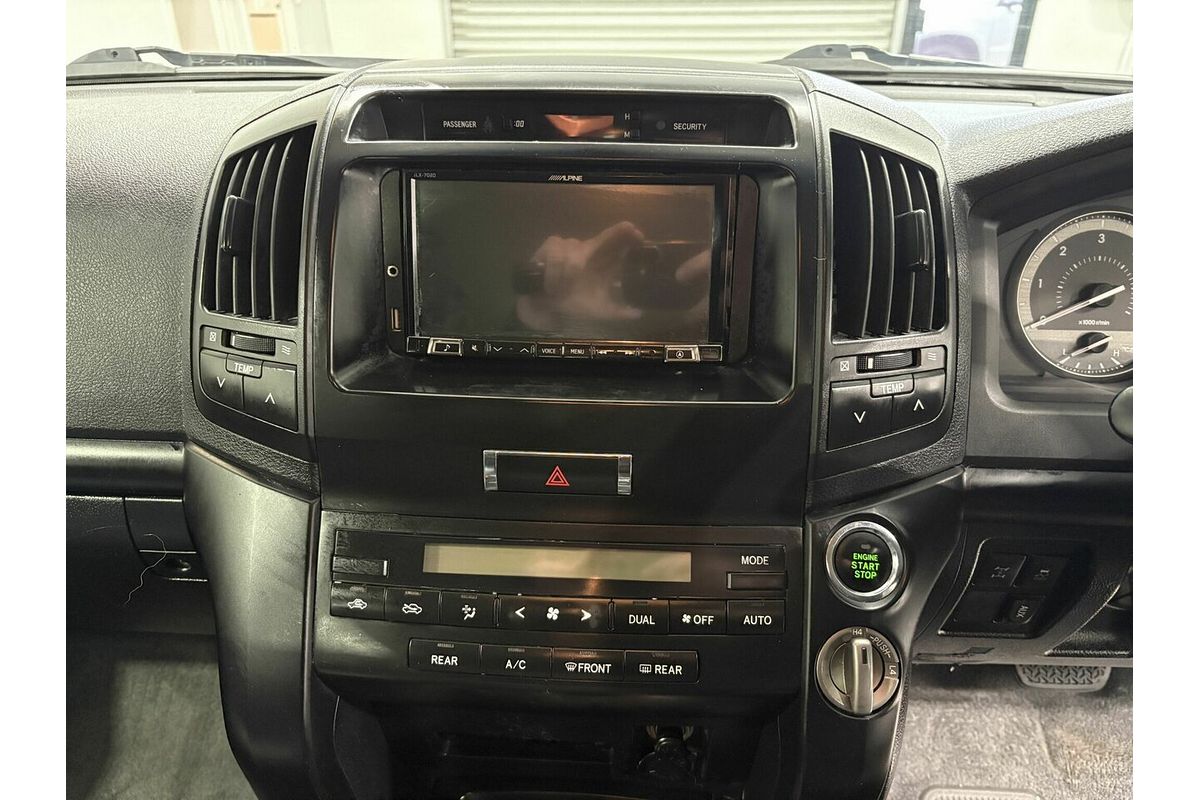 2011 Toyota Landcruiser Altitude VDJ200R