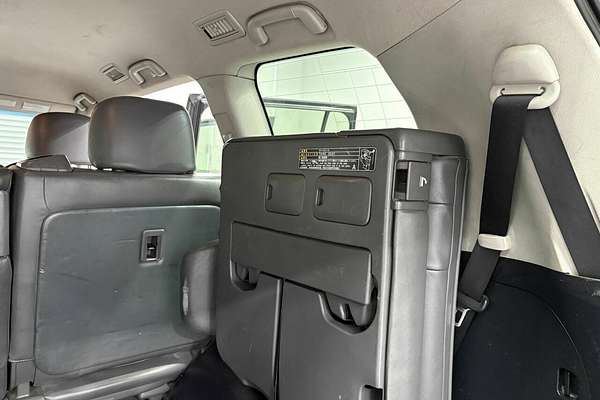 2011 Toyota Landcruiser Altitude VDJ200R