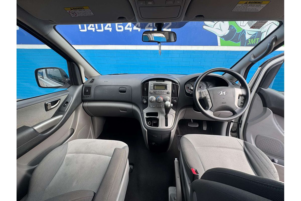 2015 Hyundai iMax  TQ-W
