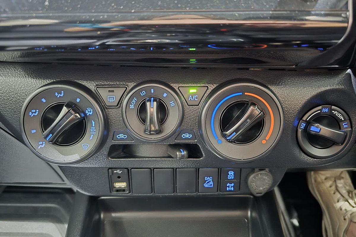 2022 Toyota Hilux SR GUN126R 4X4