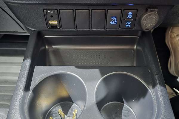 2022 Toyota Hilux SR GUN126R 4X4