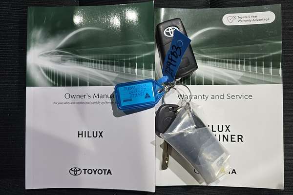 2022 Toyota Hilux SR GUN126R 4X4