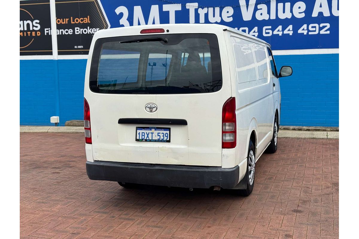 2005 Toyota Hiace  TRH201R LWB