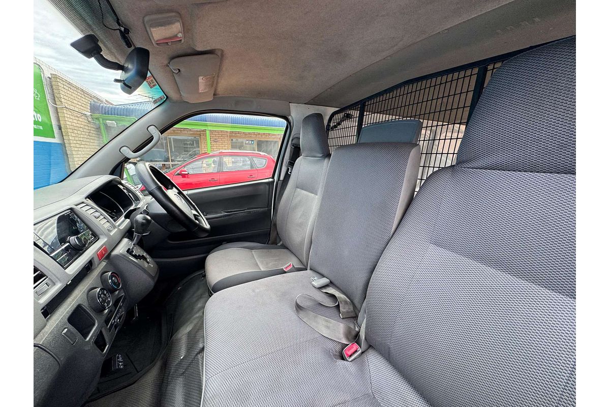 2005 Toyota Hiace  TRH201R LWB
