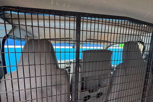 2005 Toyota Hiace  TRH201R LWB