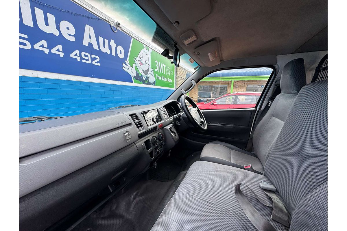 2005 Toyota Hiace  TRH201R LWB