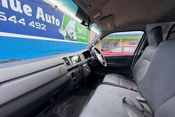 2005 Toyota Hiace  TRH201R LWB