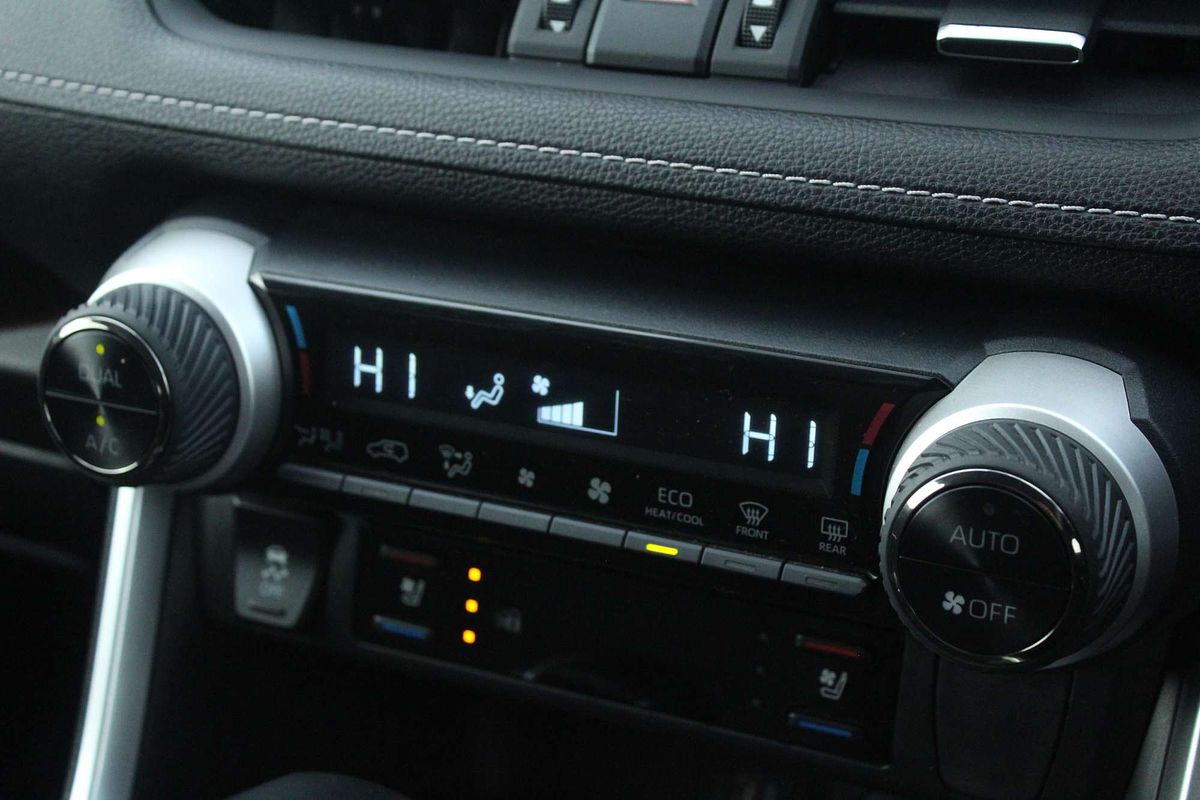 2022 Toyota RAV4 Cruiser AXAH54R