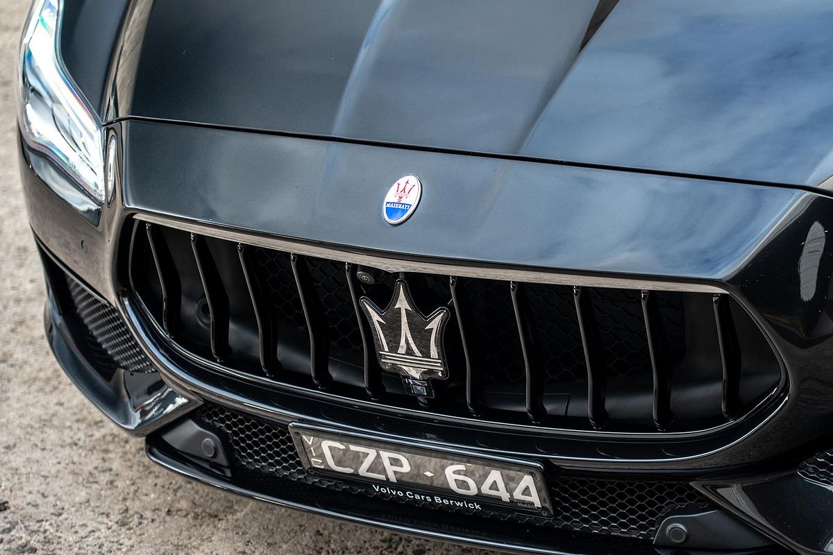 2018 Maserati Quattroporte GTS GranSport M156