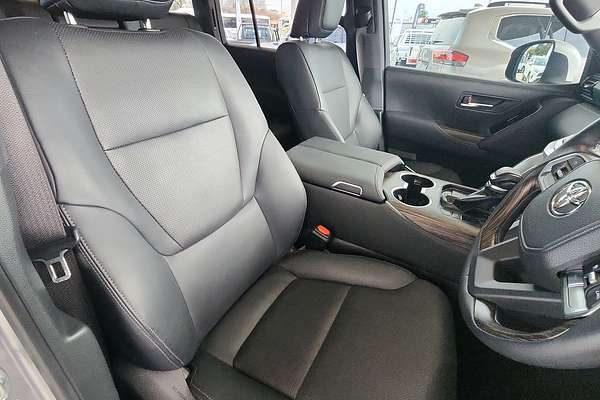 2022 Toyota Landcruiser VX FJA300R