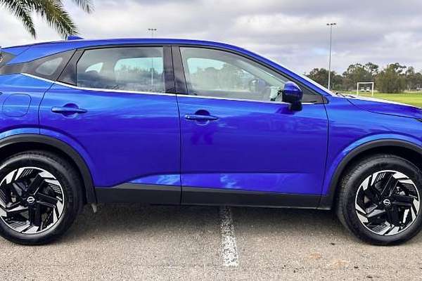 2025 Nissan QASHQAI ST-L J12