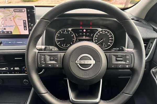 2025 Nissan QASHQAI ST-L J12