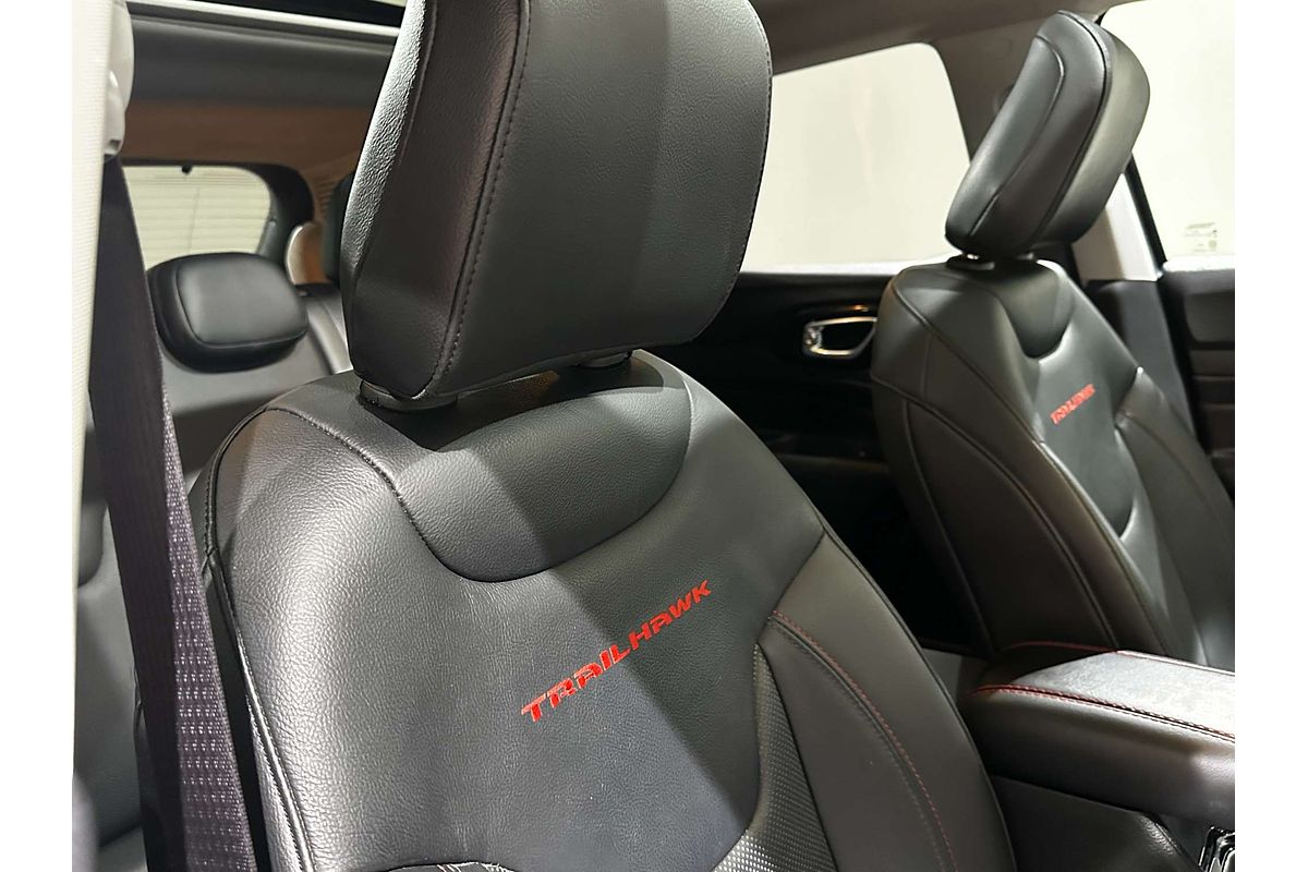 2021 Jeep Compass Trailhawk M6