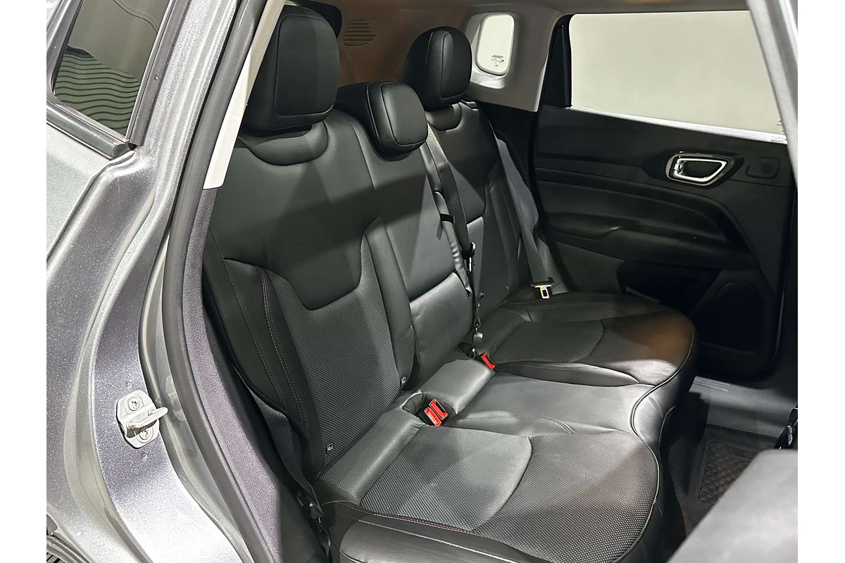 2021 Jeep Compass Trailhawk M6