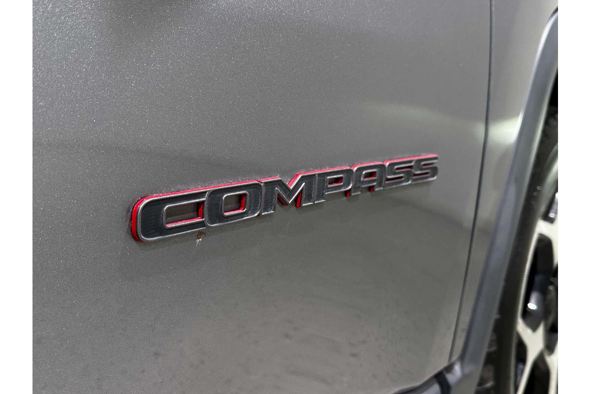 2021 Jeep Compass Trailhawk M6