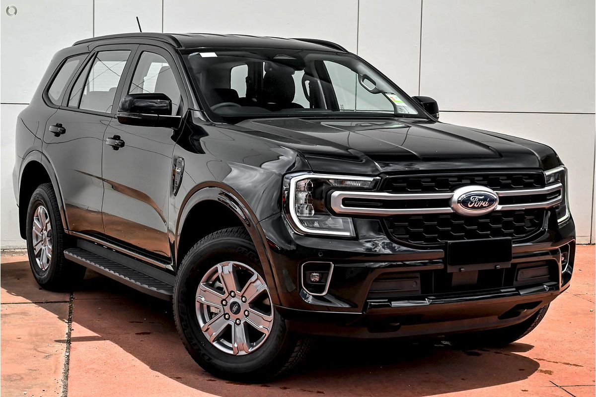 2025 Ford Everest Ambiente 2.0L