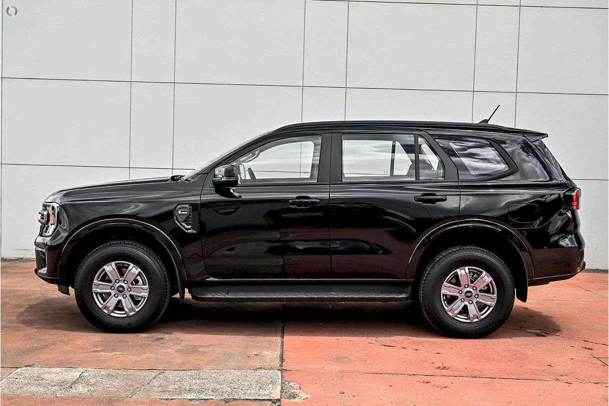 2025 Ford Everest Ambiente 2.0L