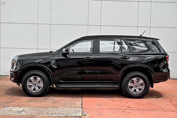 2025 Ford Everest Ambiente 2.0L