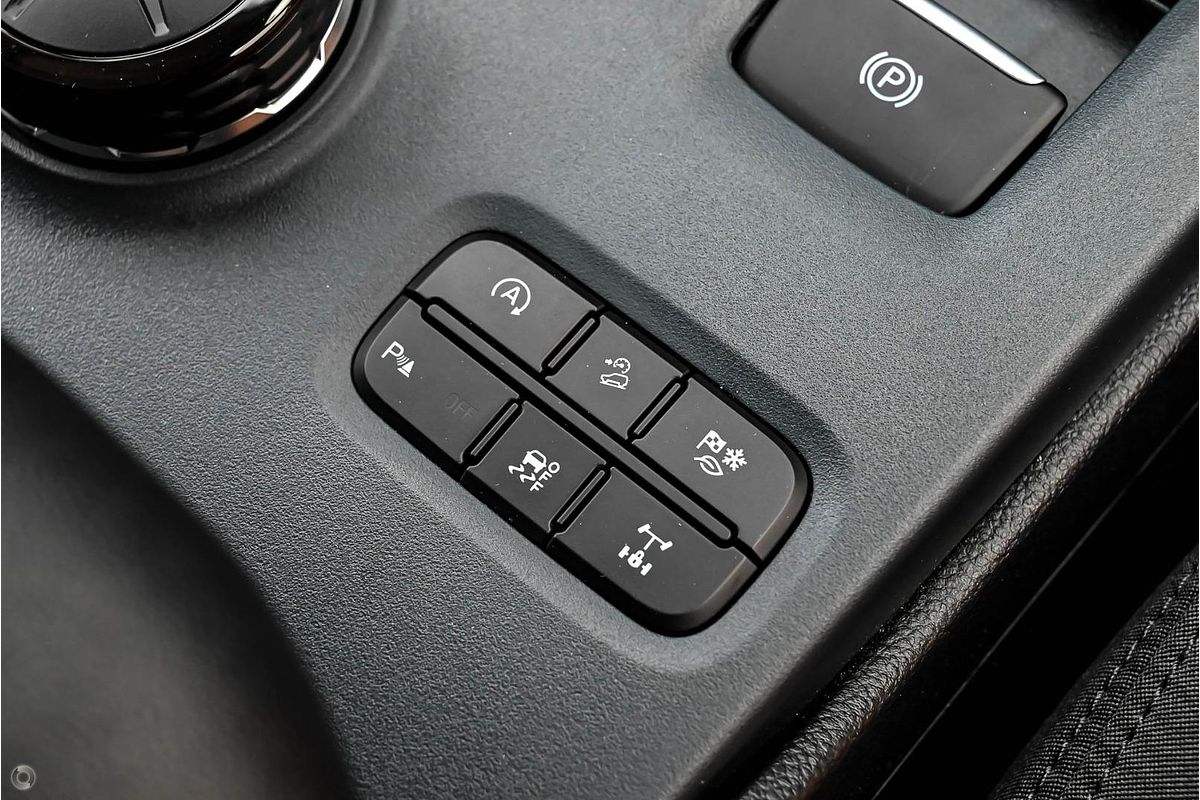 2025 Ford Everest Ambiente 2.0L