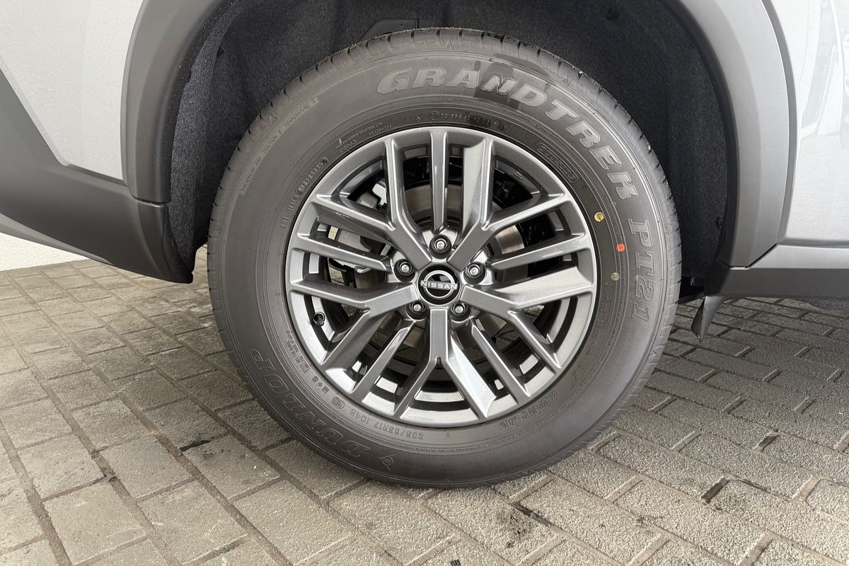 2025 Nissan X-TRAIL ST T33