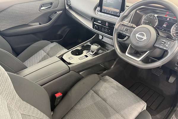 2025 Nissan X-TRAIL ST T33