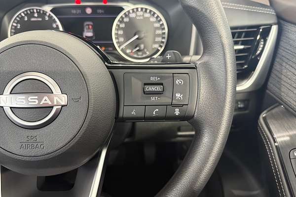2025 Nissan X-TRAIL ST T33