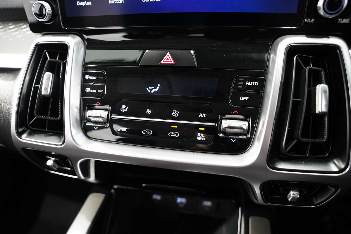 2022 Kia Sorento Sport MQ4