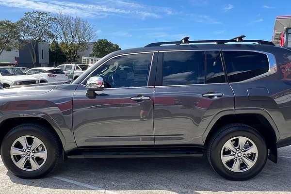 2023 Toyota Landcruiser Sahara FJA300R
