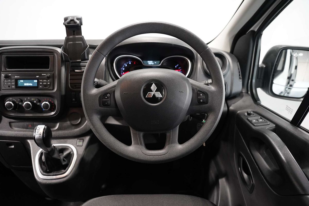 2020 Mitsubishi Express GLX SN LWB