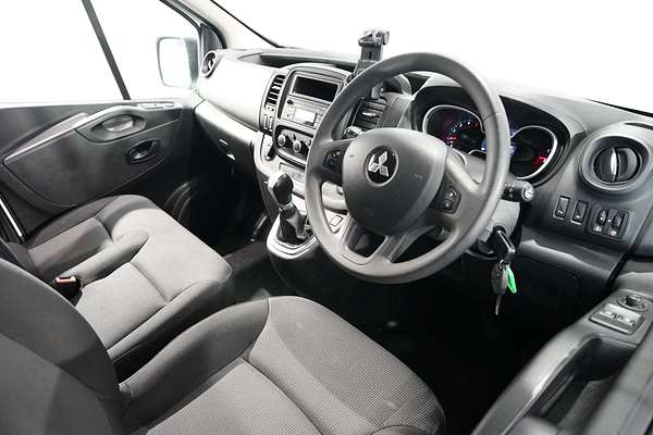 2020 Mitsubishi Express GLX SN LWB