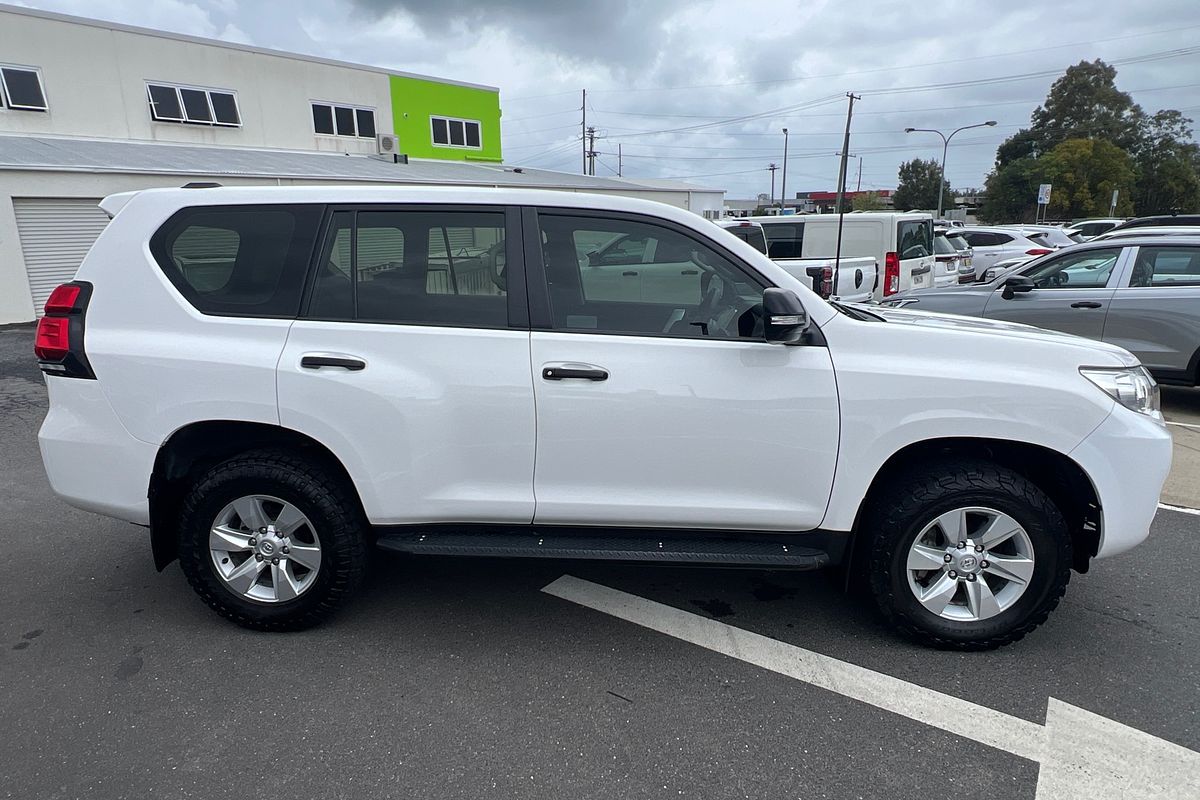 2022 Toyota Landcruiser Prado GX GDJ150R