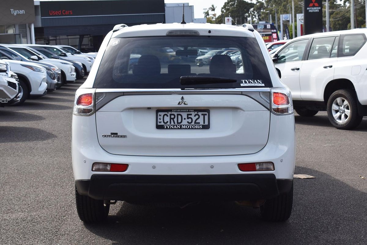 2013 Mitsubishi Outlander ES ZJ