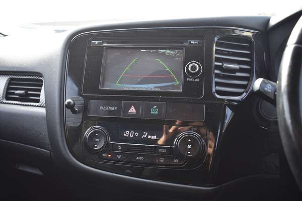 2013 Mitsubishi Outlander ES ZJ