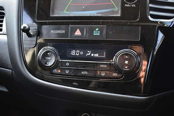 2013 Mitsubishi Outlander ES ZJ